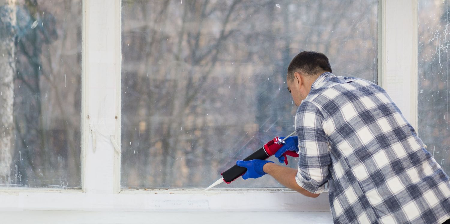 When to Repair Windows in Chicago: Why Summer and Shoulder Seasons Are the Best Choice